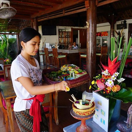 Yulia 2 Homestay Sanur Exterior photo